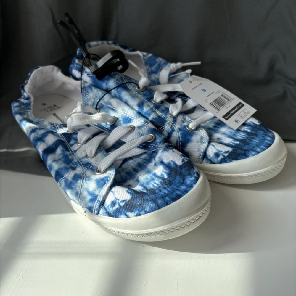 Womens slip ons size 9